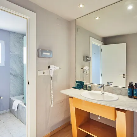 Silken Turcosa 3 Sup 3* 格拉德卡斯特利翁